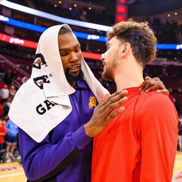 1754130298596058329.jpg GCcszFzXIAE49yw.jpg