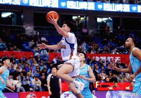 萨姆纳续约权1千万已经花完，段睿骐转会费2千万，广东有望拿下|四川队|克里斯-保罗|新疆男篮|cba联赛|景菡一_新浪体育_新浪新闻