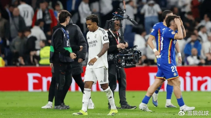 开云官网-两败俱伤？罗德里戈原计划今夏去英超 皇马当初标高价现在砸手里|罗德里戈·埃尔南德斯·卡斯坎特|罗德里戈·哈维尔·德·保罗|基利安·姆巴佩|皇家马德里|巴西_新浪体育_新浪新闻